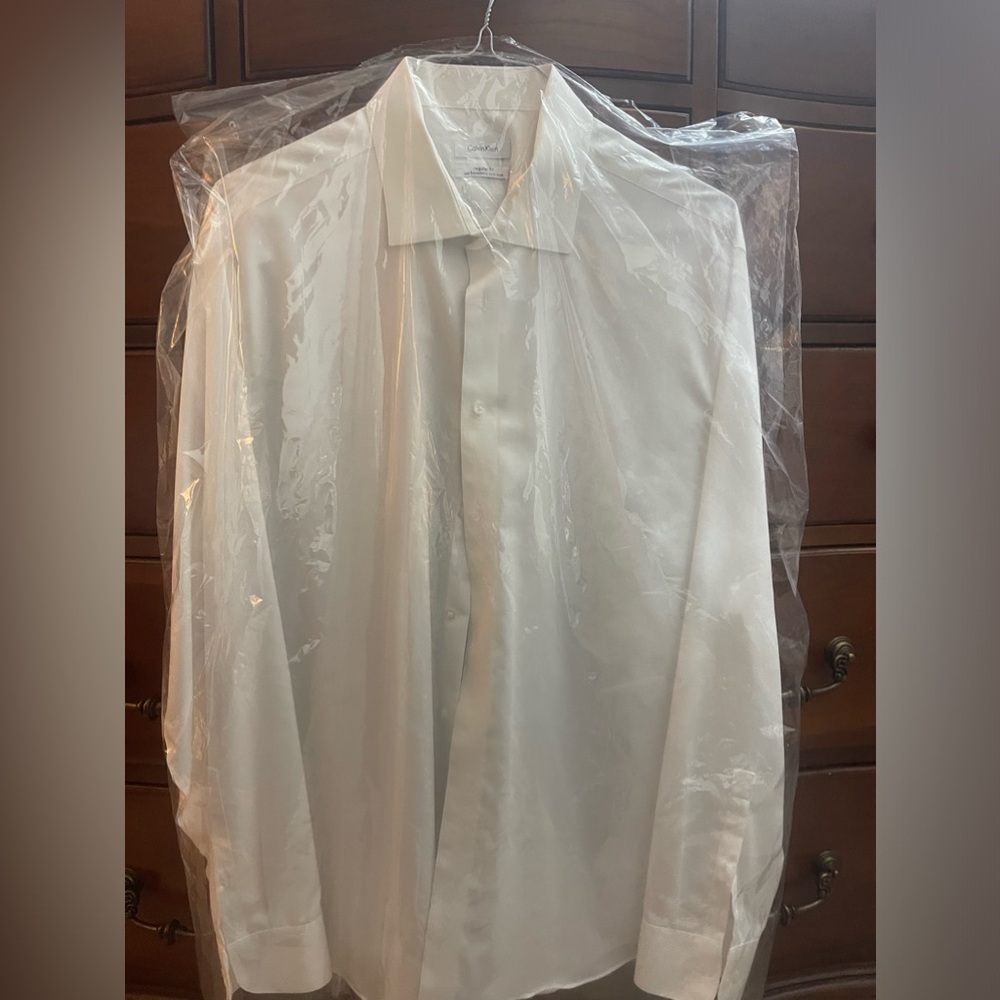Calvin Klein Men’s shirt